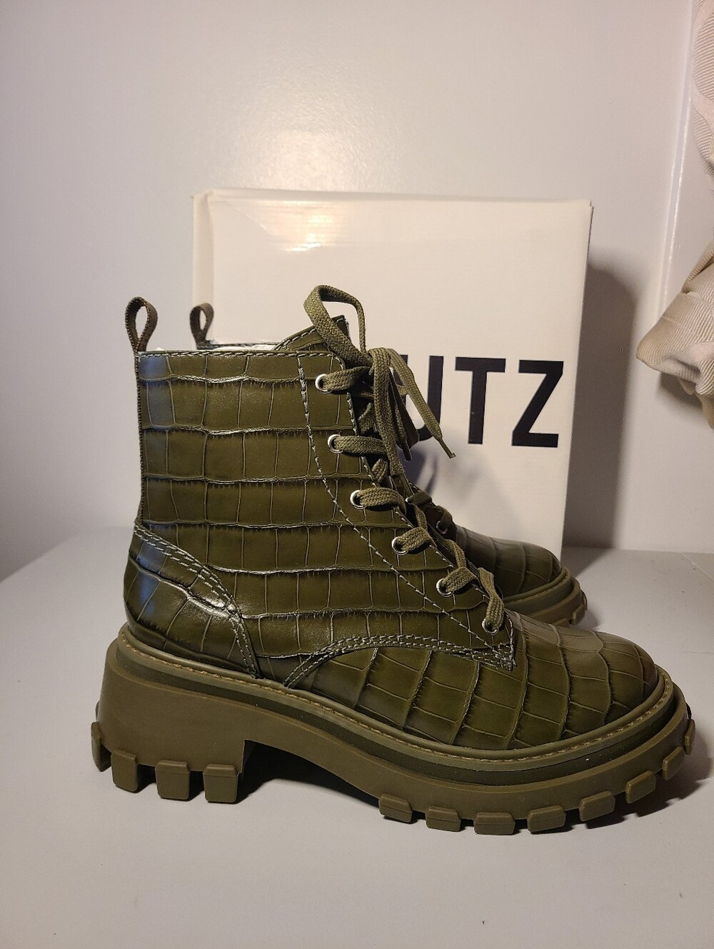 SCHUTZ Olive Green Croc-Embossed Lace-Up Platform Boots Womens Size 9B